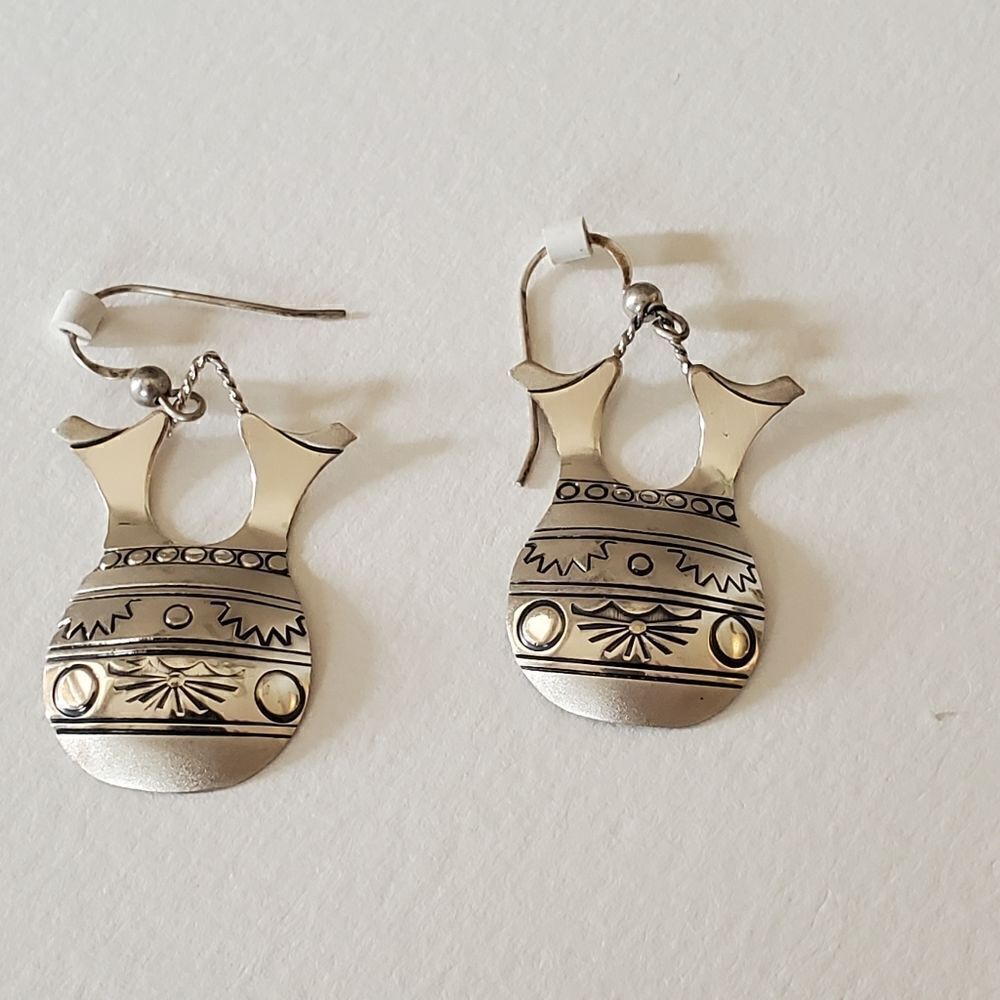 NAVAJO 925 Sterling Silver - Vintage Vase Etched Detail Drop Earrings - Picture 1 of 6